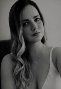 Orosz Liza Brigitta - Író